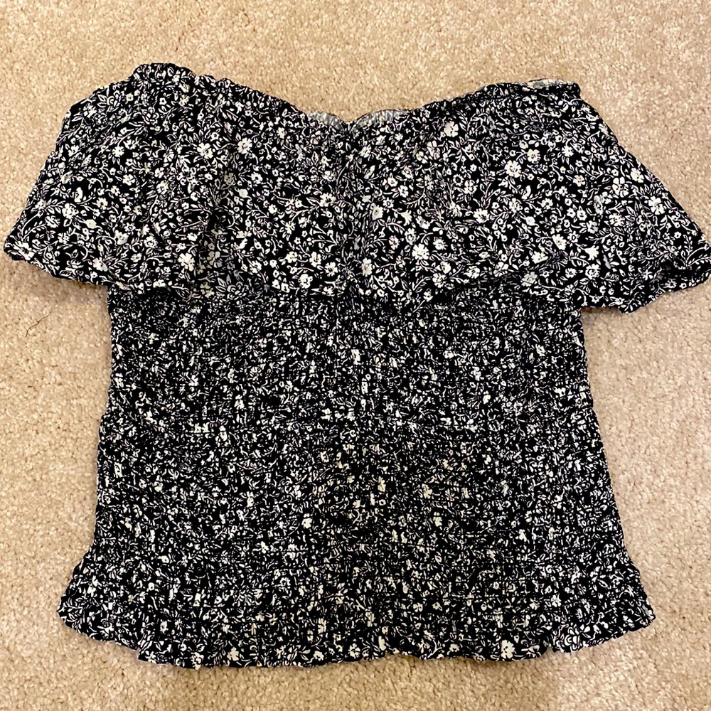 Hollister - Ruffled, smocked tube top. Slightly cropped